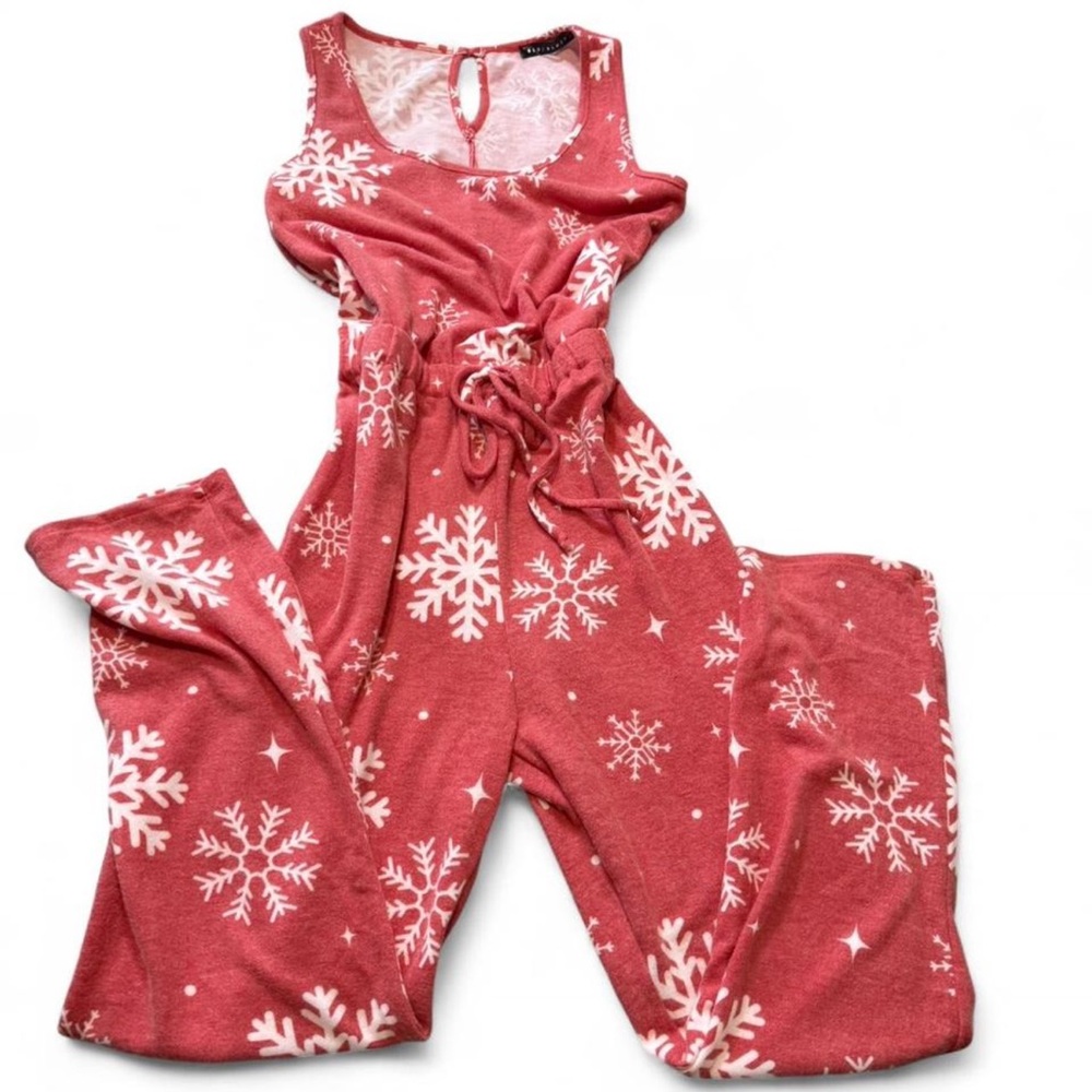 Sleeveless Snowflake Jumpsuit - Picture 6 of 16